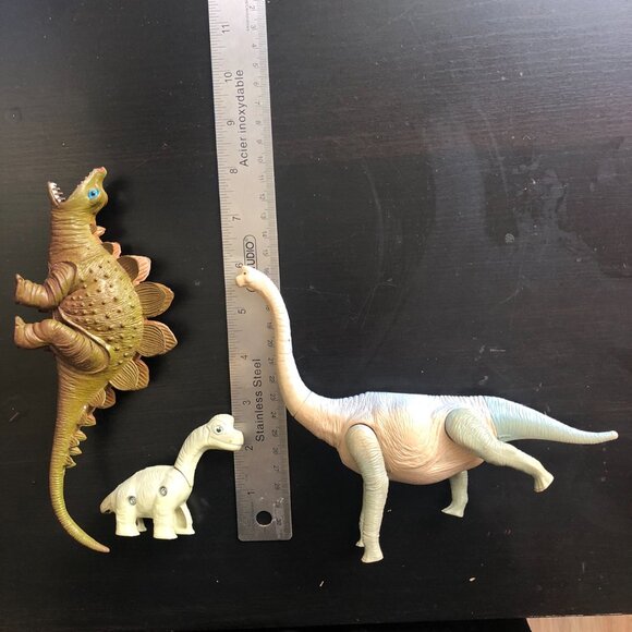 Lot 3 Vintage Disney Dinosaurs Happy Meal Toy Figure McDonalds 2000 Mamenchisaur - Picture 6 of 6